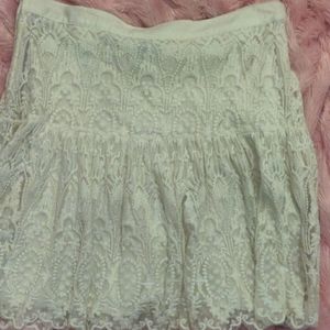 Lace mini skirt